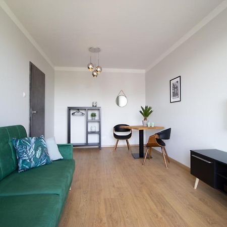 Patio Praga Metro Apartment Warsawa Bagian luar foto