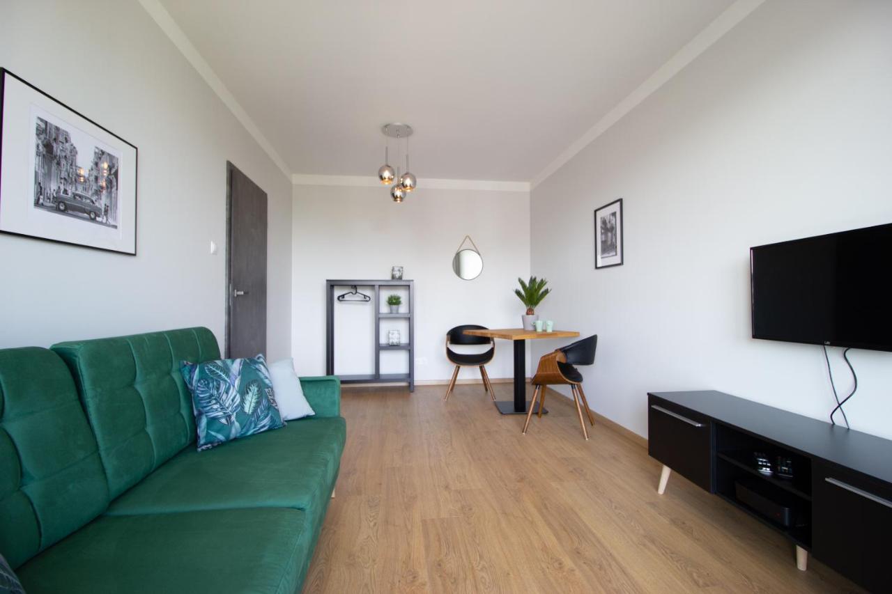 Patio Praga Metro Apartment Warsawa Bagian luar foto
