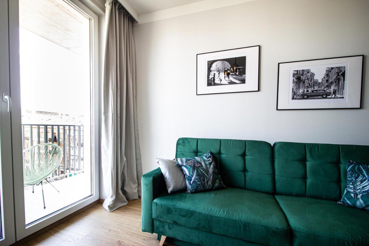 Patio Praga Metro Apartment Warsawa Bagian luar foto