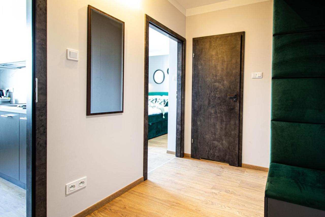 Patio Praga Metro Apartment Warsawa Bagian luar foto