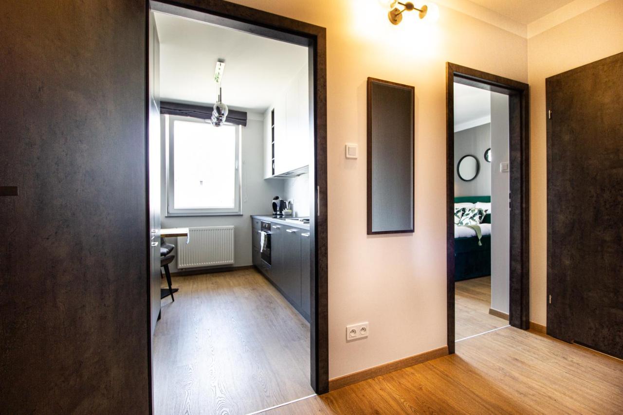 Patio Praga Metro Apartment Warsawa Bagian luar foto